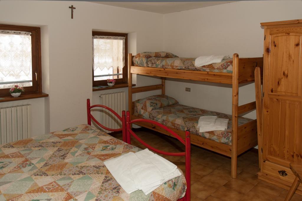 Casa Vacanze Ca' De Val Campodolcino Eksteriør billede