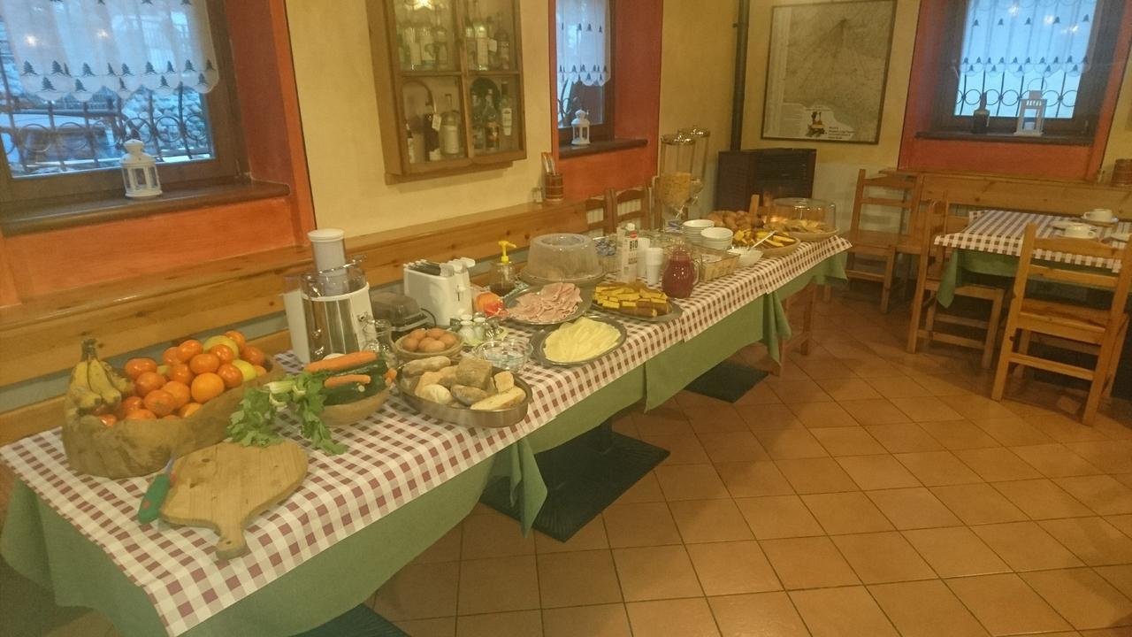 Casa Vacanze Ca' De Val Campodolcino Eksteriør billede