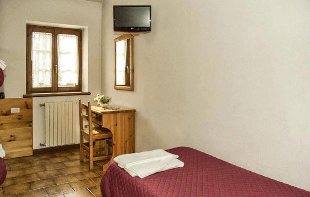 Casa Vacanze Ca' De Val Campodolcino Eksteriør billede