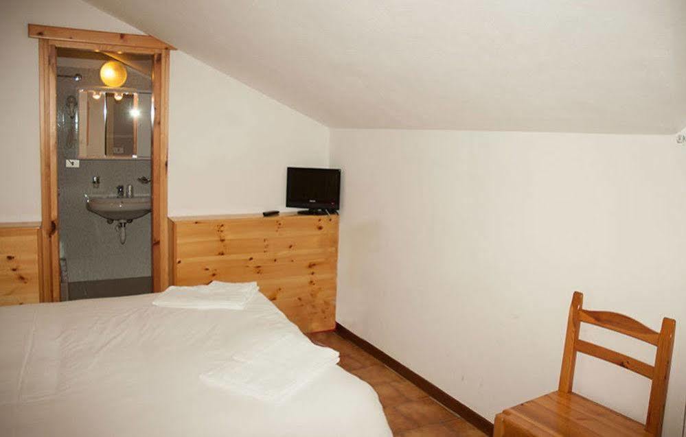 Casa Vacanze Ca' De Val Campodolcino Eksteriør billede