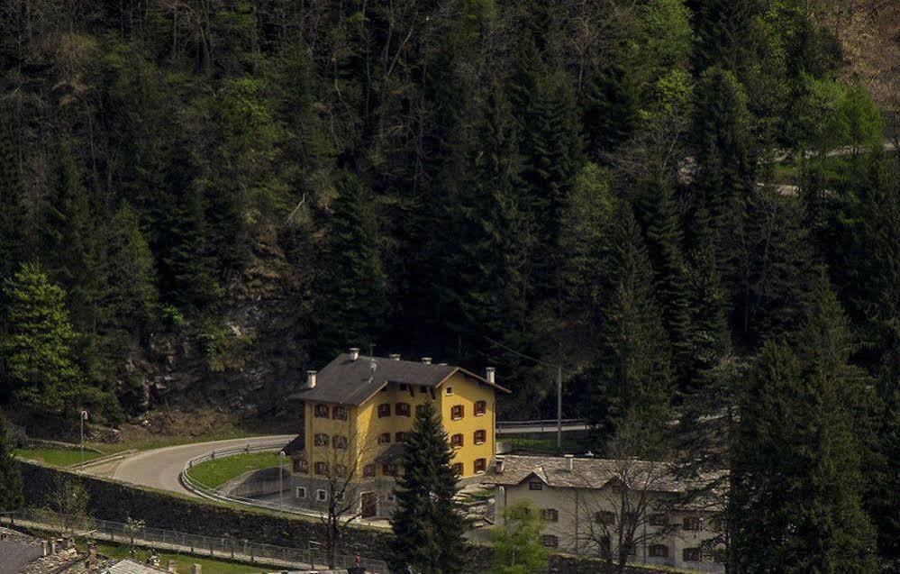 Casa Vacanze Ca' De Val Campodolcino Eksteriør billede